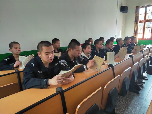给叛逆的孩子找训练营(给叛逆的孩子找训练营行吗)(图4)