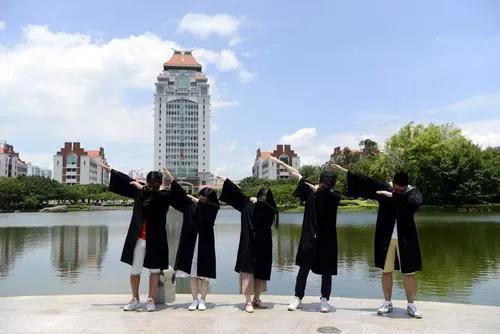 封闭学校对孩子好吗初中(初中孩子上封闭学校好不好)(图2)
