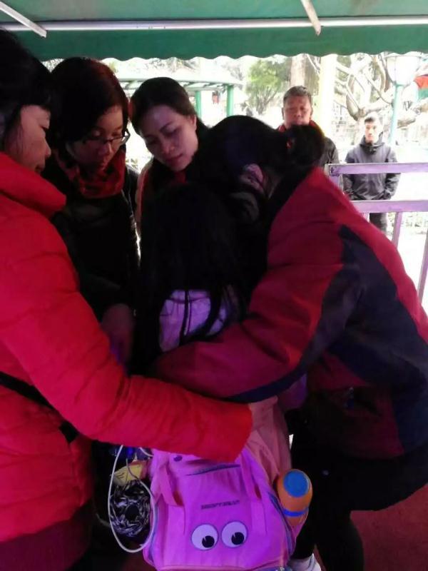孩子写纸条离家出走(一年级孩子给女孩写纸条)(图6)