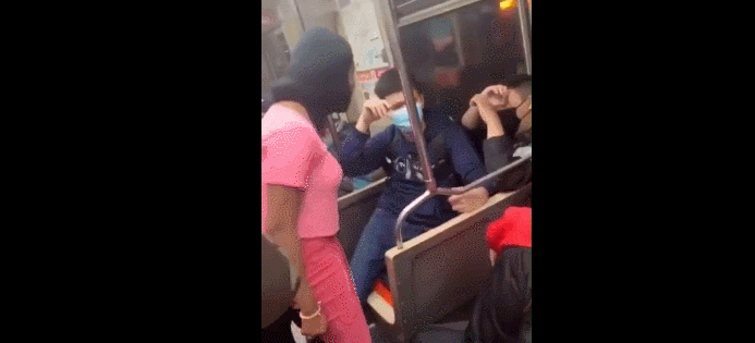 孩子被同学打离家出走(孩子离家出走打什么电话)(图1)