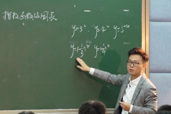 学校乱开除学生怎么办(初三学生被学校开除了怎么办)(图1)