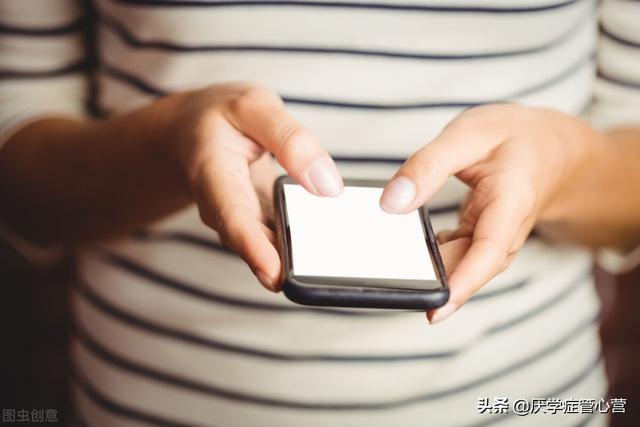 青春期孩子叛逆打父母(青春期孩子叛逆打父母怎么办)(图1)