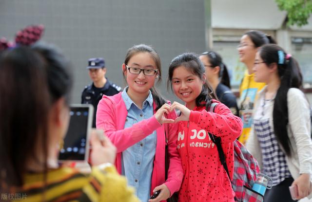 青春期叛逆家长如何做(孩子青春期叛逆早恋家长怎么办)(图5)