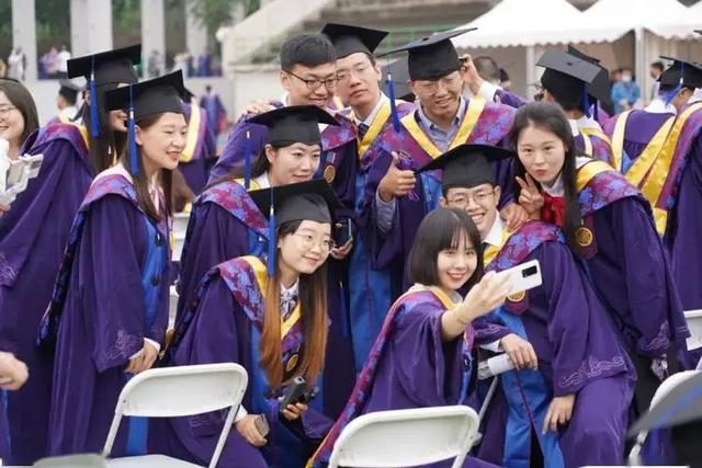 凭什么家长可以打孩子(家长凭什么拿孩子出气)(图11)